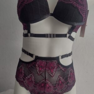 Conjunto sexy tam. G preto com rosa